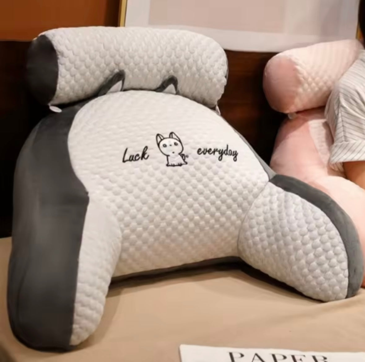 Uszata Poduszka ze wsparciem pleców i szyi Pikowana Oddychająca